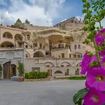 Hera Cave Hotel