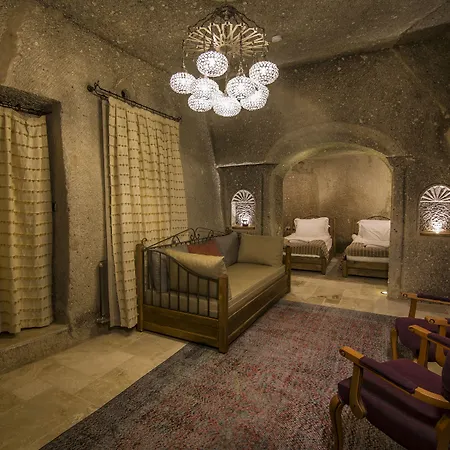 Hotel Hera Cave