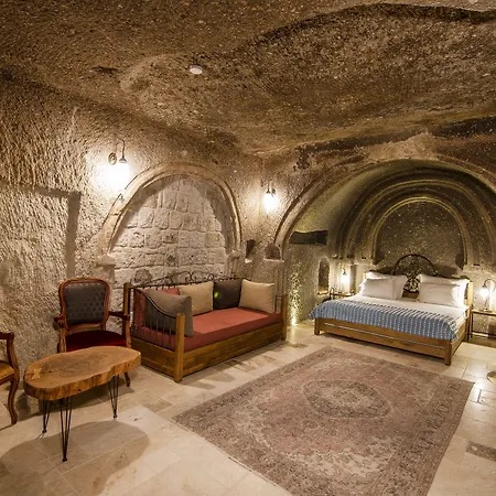 Hera Cave Hotel