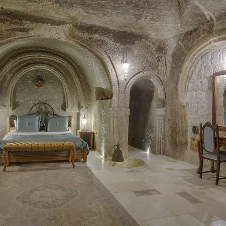 Hotel Hera Cave