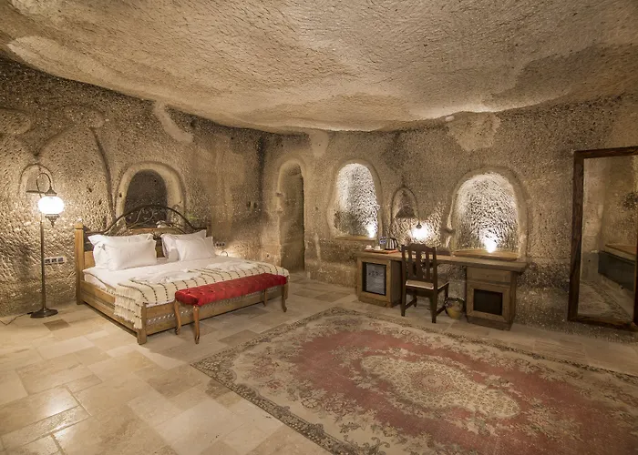 Hotel Hera Cave 4*