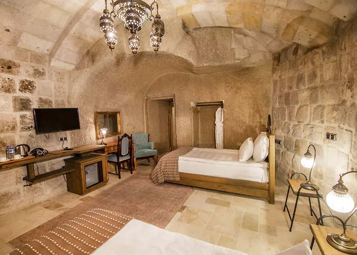 Hera Cave Hotel 4*